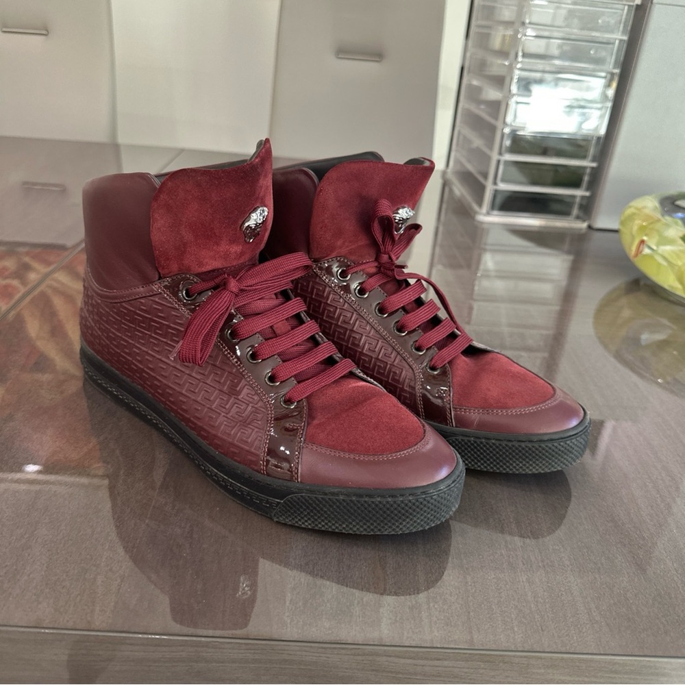 AUTHENTIC Versace High Top Medusa Burgundy Leather Sneakers Men Size 44 EU